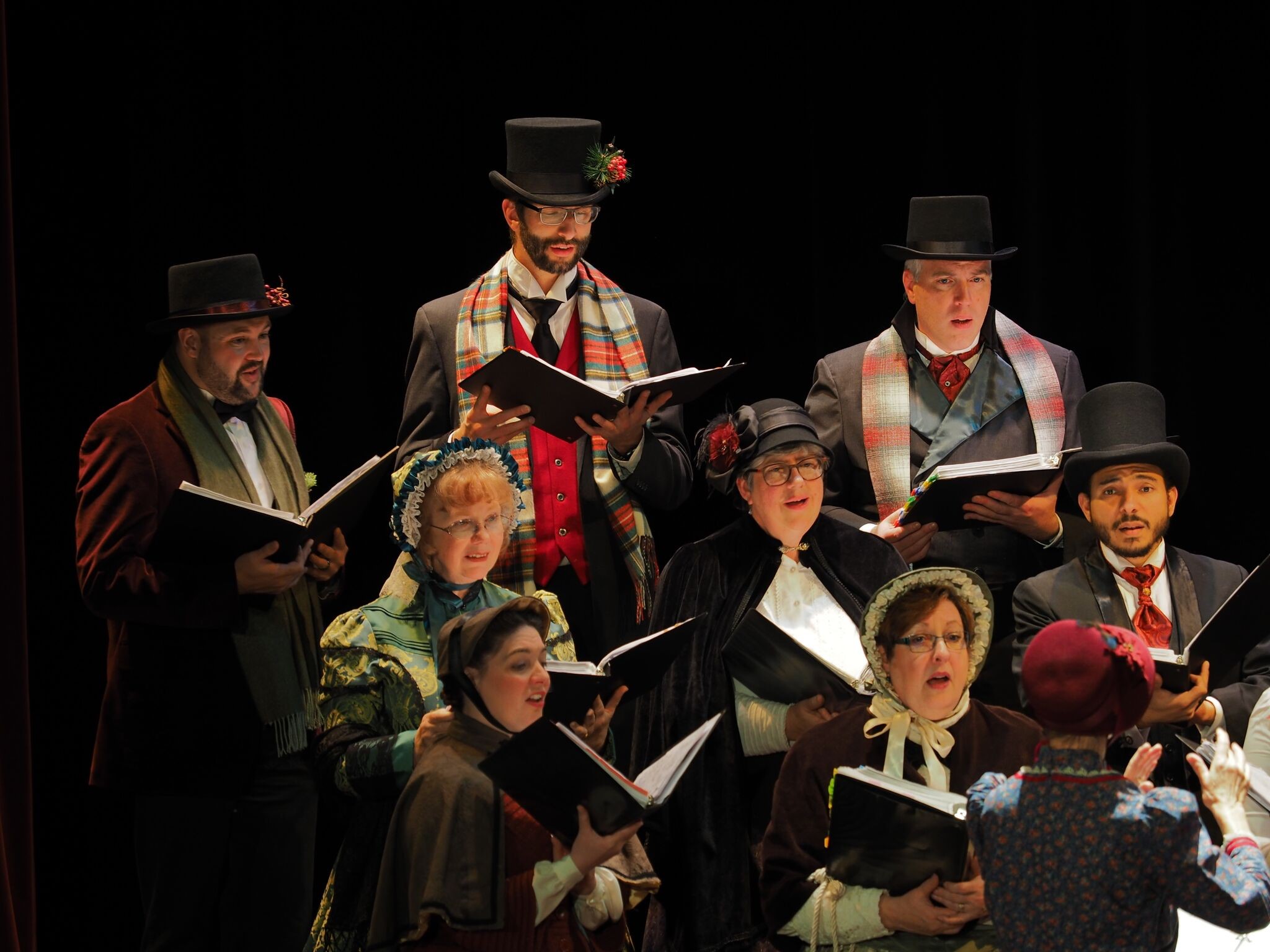 festival carolers